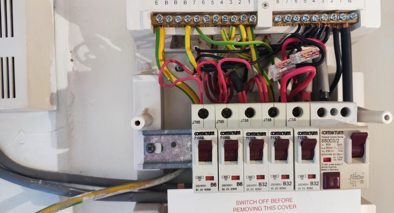 Fuse-box upgrade electrician in Southampton 