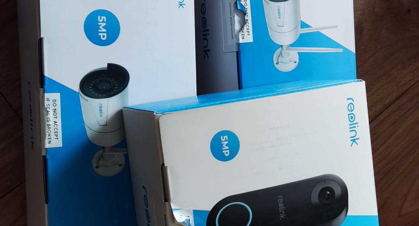 Reolink cameras & video door bell installation in Woolstone, Southampton