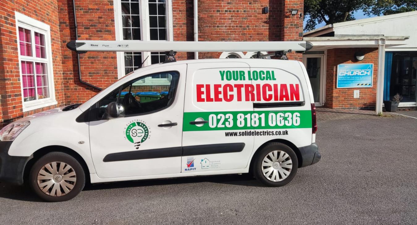 Commercial Electrician in Southampton